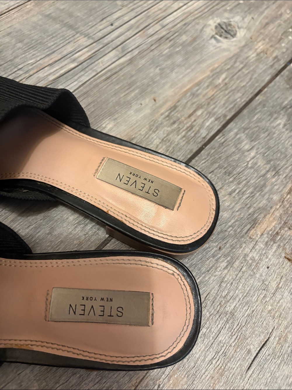Steve Madden Black Pointed Knit Slip-On Mules - Picture 2 of 3